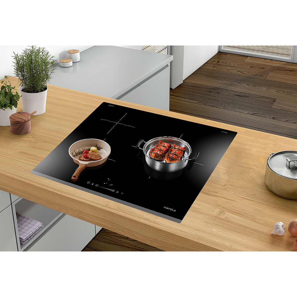 Bếp từ 3 vùng nấu Hafele HC-I6032B